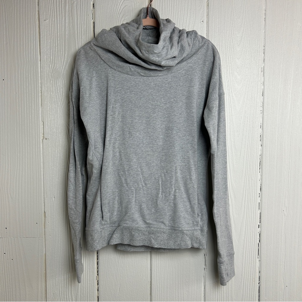 Lululemon Stress Less Hoodie
Heathered Light Grey Cowl Neck size 6